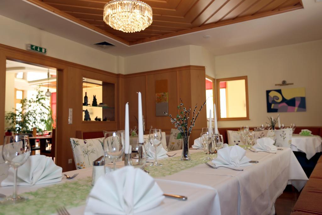 Stadthotel Garni Pinkafeld Buitenkant foto