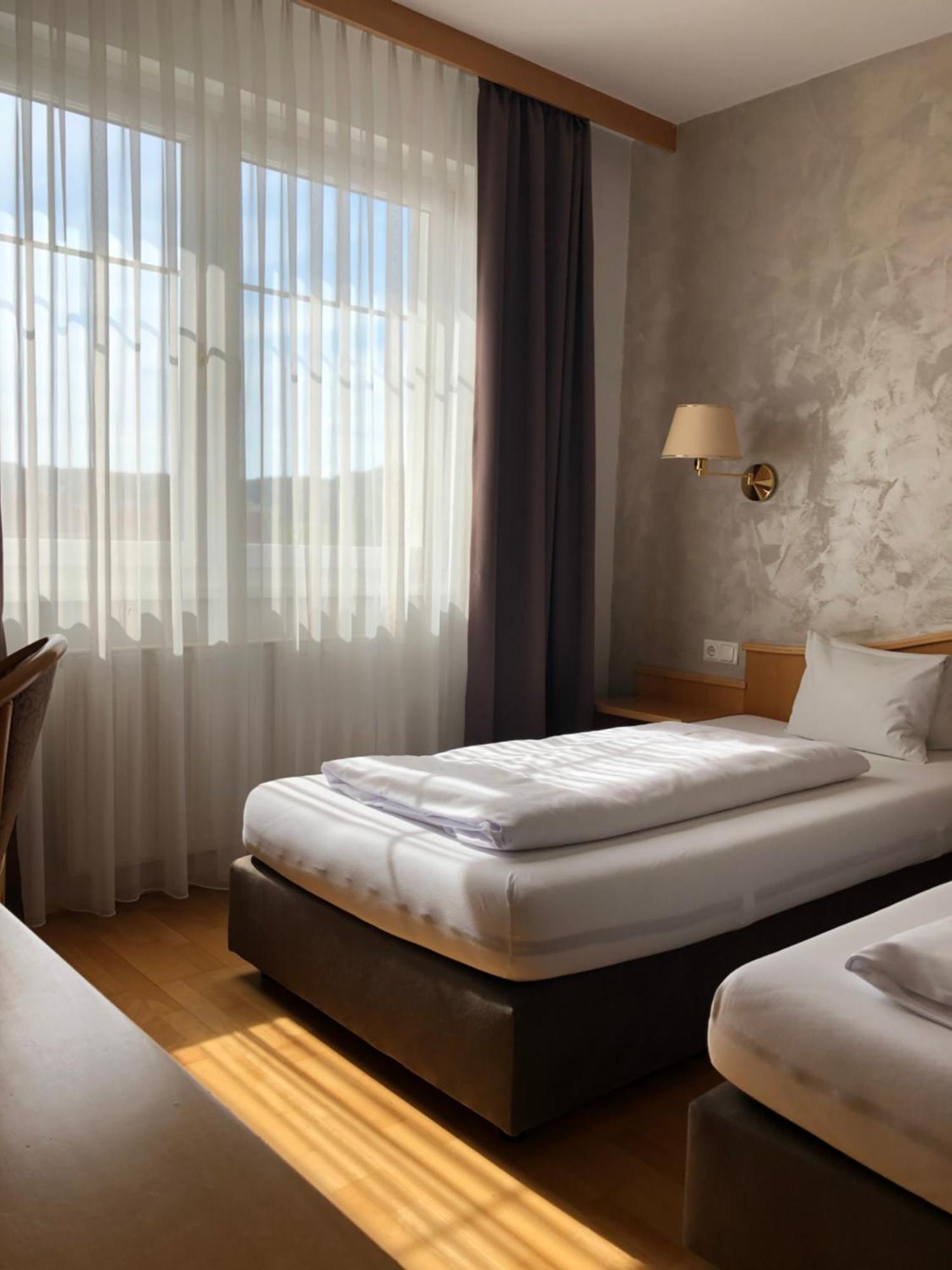 Stadthotel Garni Pinkafeld Buitenkant foto